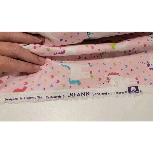 Unicorn Horse Hearts Cotton Pink Fabric 3 Yards New Sewing Quilting - Picture 4 of 4